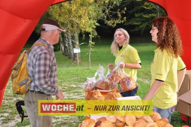 Anlässlich vom Herbst Aktivtag am Faakersee, gab es den letzten WOCHE-Wandertag der Saison. Gewandert wurde ab der Burgruine Finkenstein. Hunderte Teilnehmer nahmen daran teil!
