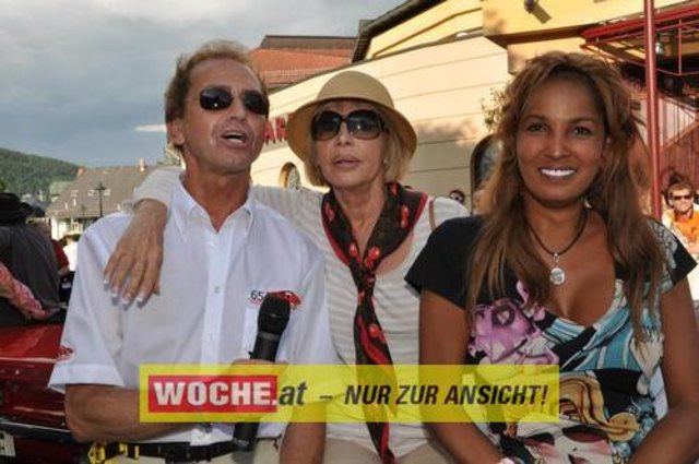 Heribert Kasper organsierte wieder in Velden die Sportwagen-Parade!