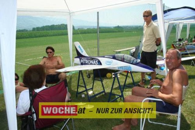 Die WOCHE besuchte die Modellflugshow 2009 in St. Marein.