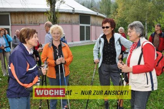 Anlässlich vom Herbst Aktivtag am Faakersee, gab es den letzten WOCHE-Wandertag der Saison. Gewandert wurde ab der Burgruine Finkenstein. Hunderte Teilnehmer nahmen daran teil!