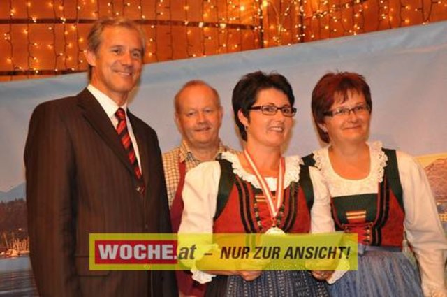 Im Casino Velden wurden die besten Kärntner Genuss Läden von den Genuss-Guide-Herausgebern Willy Lehmann und Fritz Stifsohn sowie Landesrat Josef Martinz ausgezeichnet.