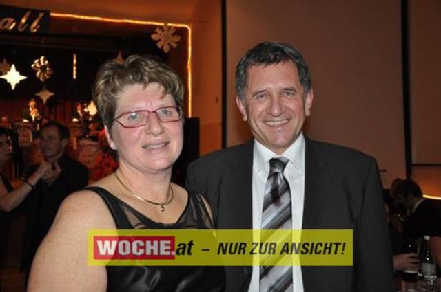 60 Maturanten am Gymnasium-Ball mit dem Motto: "Russian Nights".