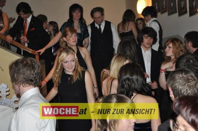 60 Maturanten am Gymnasium-Ball mit dem Motto: "Russian Nights".