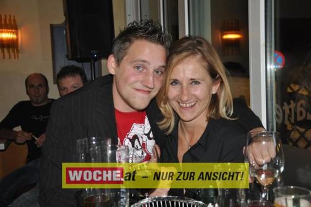 Vino Nuovo Party mit "effect 3" im Caffe Latte.
