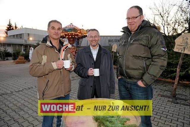Die Telekom veranstaltete für ihre Business Kunden einen Weihnacht-Wunderwald in der Kärntner Zentrale der Telekom, wo diese bei Puntsch, Verhackertenbrote und Maroni einen Christbaum aussuchen durften.