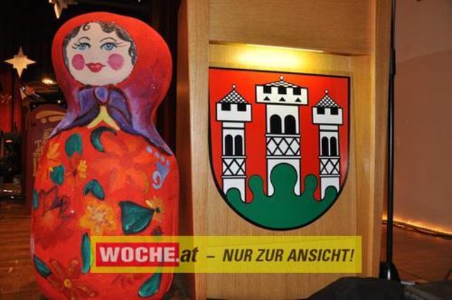 60 Maturanten am Gymnasium-Ball mit dem Motto: "Russian Nights".