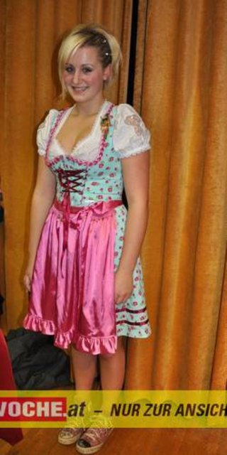 60 Maturanten am Gymnasium-Ball mit dem Motto: "Russian Nights".