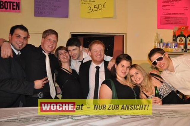 60 Maturanten am Gymnasium-Ball mit dem Motto: "Russian Nights".