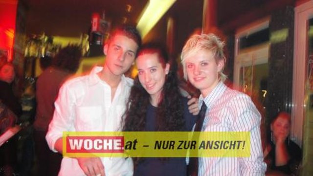 Vino Nuovo Party mit "effect 3" im Caffe Latte.