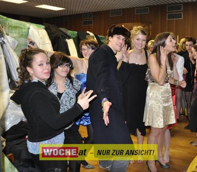 60 Maturanten am Gymnasium-Ball mit dem Motto: "Russian Nights".