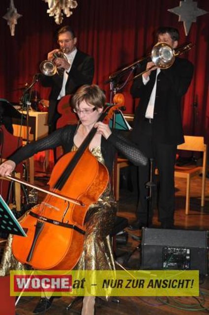 60 Maturanten am Gymnasium-Ball mit dem Motto: "Russian Nights".