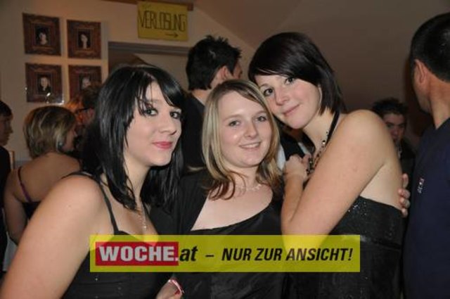 60 Maturanten am Gymnasium-Ball mit dem Motto: "Russian Nights".