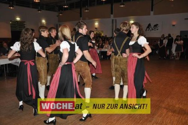 Der Griffner Bauernbund und Bürgermeister Josef Müller luden zum Bauernball in den Kultursaal Griffen.