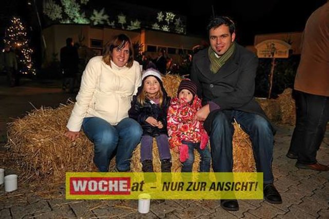 Die Telekom veranstaltete für ihre Business Kunden einen Weihnacht-Wunderwald in der Kärntner Zentrale der Telekom, wo diese bei Puntsch, Verhackertenbrote und Maroni einen Christbaum aussuchen durften.