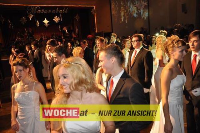In der Neuen Burg fand der 38. Maturaball des Alpen-Adria-Gymnasiums Völkermarkt statt.