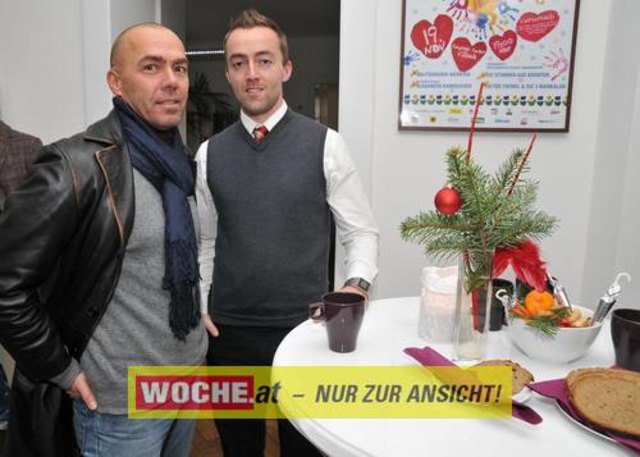 Das "bigbang" - Team lud zu einem vorweihnachtlichen Kanzlei-Punsch ein.