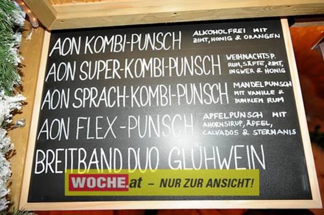 Die Telekom veranstaltete für ihre Business Kunden einen Weihnacht-Wunderwald in der Kärntner Zentrale der Telekom, wo diese bei Puntsch, Verhackertenbrote und Maroni einen Christbaum aussuchen durften.