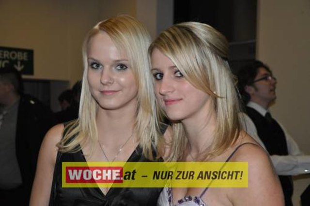 60 Maturanten am Gymnasium-Ball mit dem Motto: "Russian Nights".
