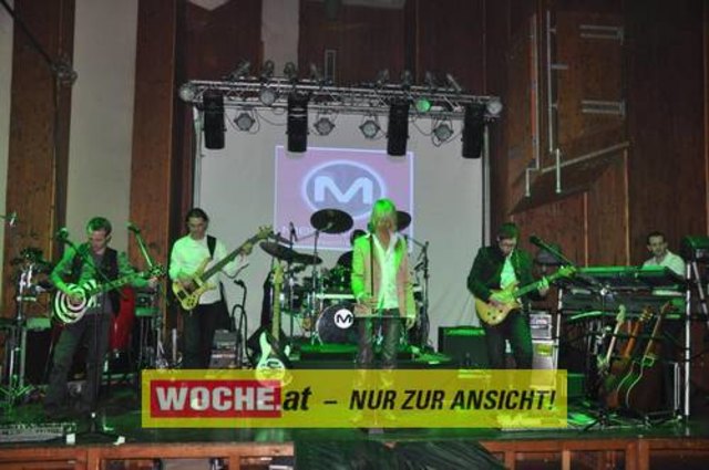 60 Maturanten am Gymnasium-Ball mit dem Motto: "Russian Nights".