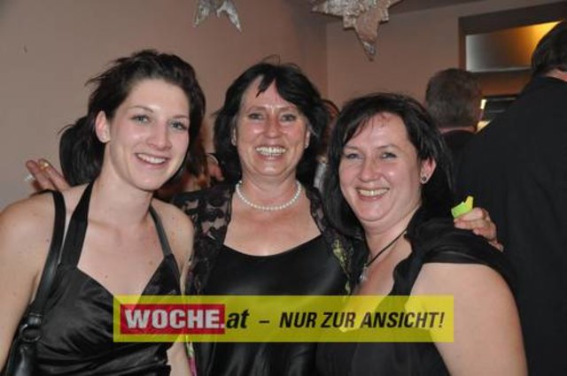 60 Maturanten am Gymnasium-Ball mit dem Motto: "Russian Nights".
