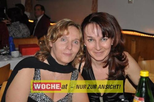 60 Maturanten am Gymnasium-Ball mit dem Motto: "Russian Nights".