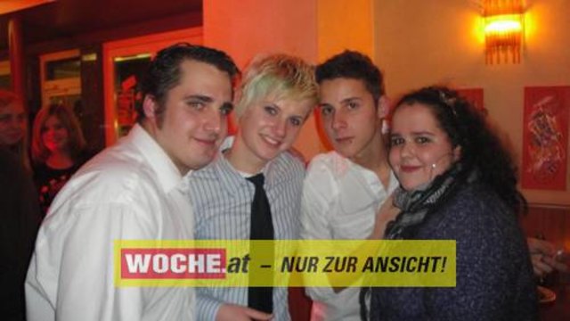 Vino Nuovo Party mit "effect 3" im Caffe Latte.