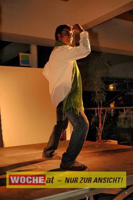 Auf der Universität Klagenfurt hieß es am 4. Dezember 2009 zum zweiten Mal "India meets Austria", bei dem wieder indische Tänze, Showeinlagen und ein indisches Menü angeboten wurde.
