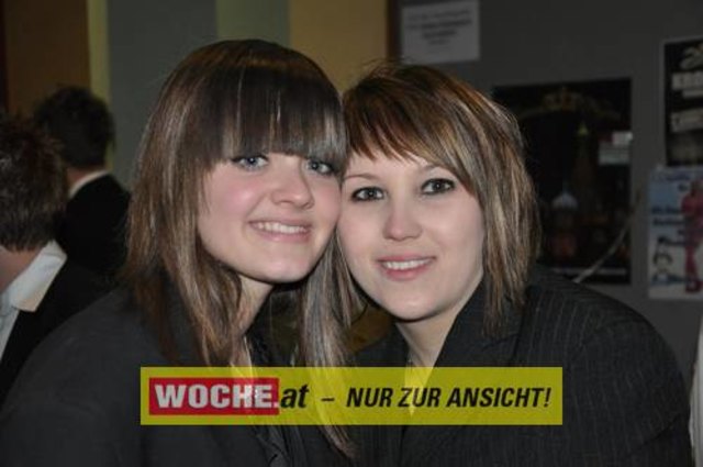 60 Maturanten am Gymnasium-Ball mit dem Motto: "Russian Nights".