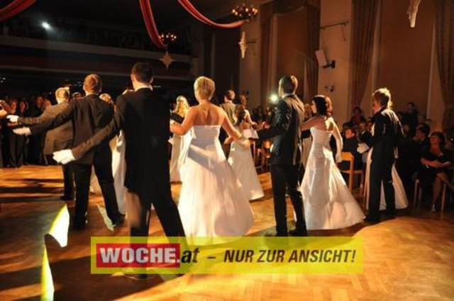 In der Neuen Burg fand der 38. Maturaball des Alpen-Adria-Gymnasiums Völkermarkt statt.