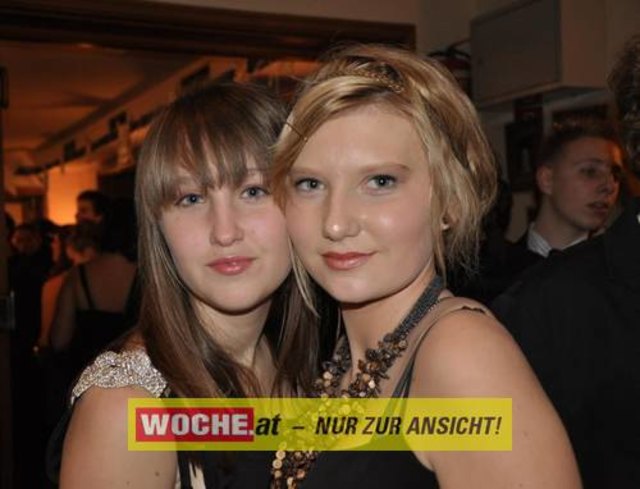 60 Maturanten am Gymnasium-Ball mit dem Motto: "Russian Nights".