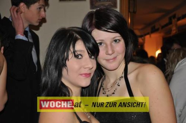 60 Maturanten am Gymnasium-Ball mit dem Motto: "Russian Nights".