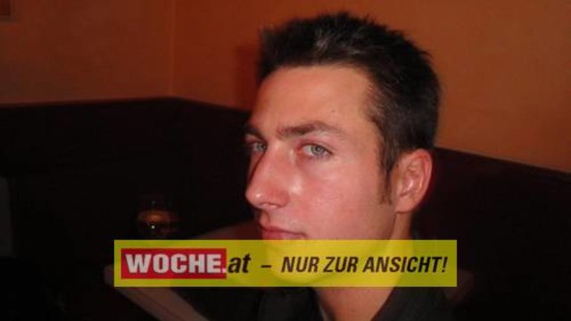 Vino Nuovo Party mit "effect 3" im Caffe Latte.