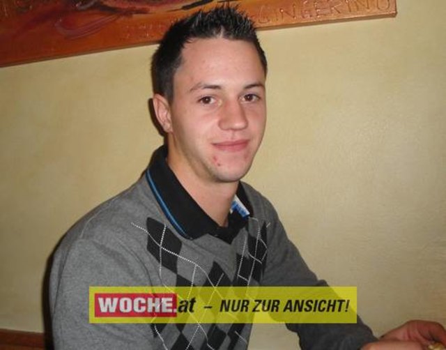 Vino Nuovo Party mit "effect 3" im Caffe Latte.