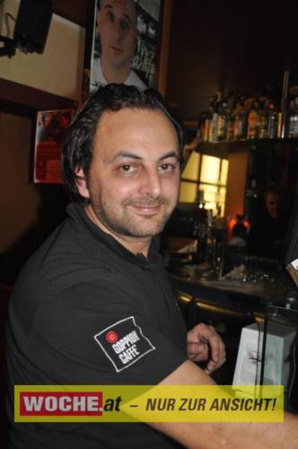Vino Nuovo Party mit "effect 3" im Caffe Latte.