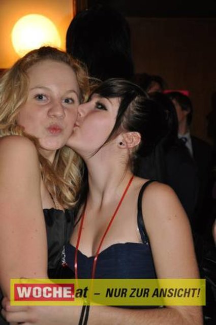 60 Maturanten am Gymnasium-Ball mit dem Motto: "Russian Nights".