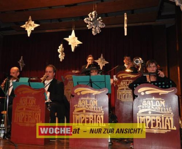 60 Maturanten am Gymnasium-Ball mit dem Motto: "Russian Nights".