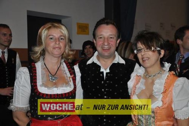 Der Griffner Bauernbund und Bürgermeister Josef Müller luden zum Bauernball in den Kultursaal Griffen.