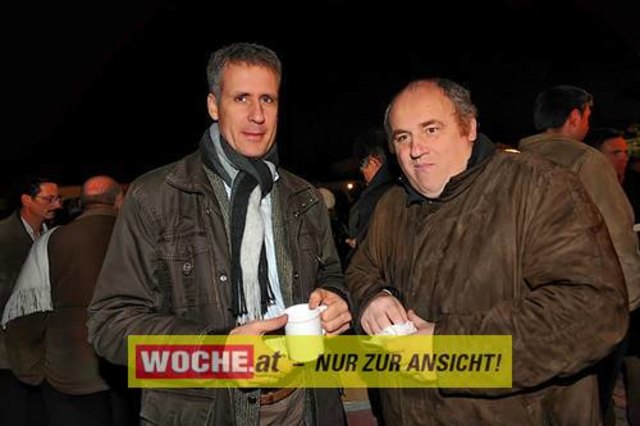Die Telekom veranstaltete für ihre Business Kunden einen Weihnacht-Wunderwald in der Kärntner Zentrale der Telekom, wo diese bei Puntsch, Verhackertenbrote und Maroni einen Christbaum aussuchen durften.