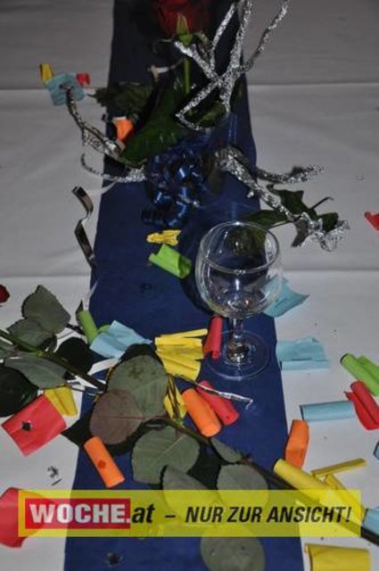 60 Maturanten am Gymnasium-Ball mit dem Motto: "Russian Nights".