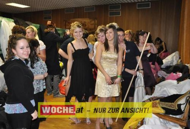 60 Maturanten am Gymnasium-Ball mit dem Motto: "Russian Nights".