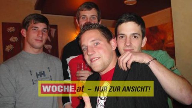 Vino Nuovo Party mit "effect 3" im Caffe Latte.