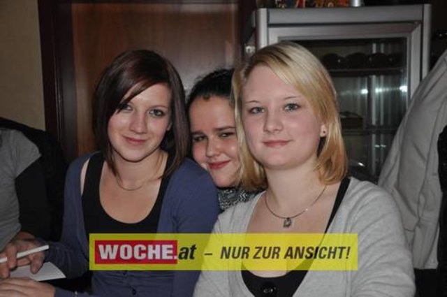 Vino Nuovo Party mit "effect 3" im Caffe Latte.