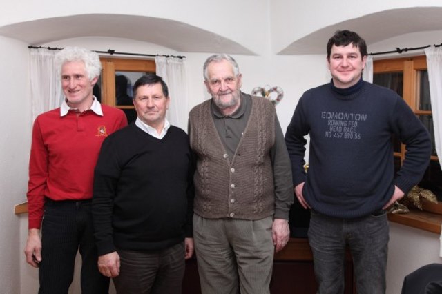 Der neue Vorstand mit Altobmann