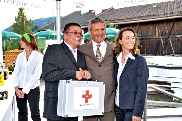 Luis Schranz (links) rief erfolgreich zur Hilfe für Ifakara auf. | Foto: Privat