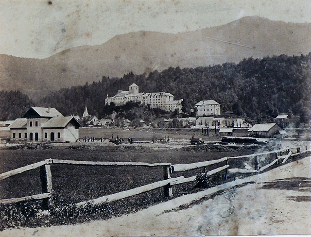Eisenbahnbau um 1873, Bahnof von Arnoldstein