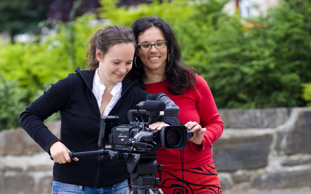 Engagierte Filmemacherinnen: Anita Schrittwieser und Elisabeth Blum. | Foto: Privat