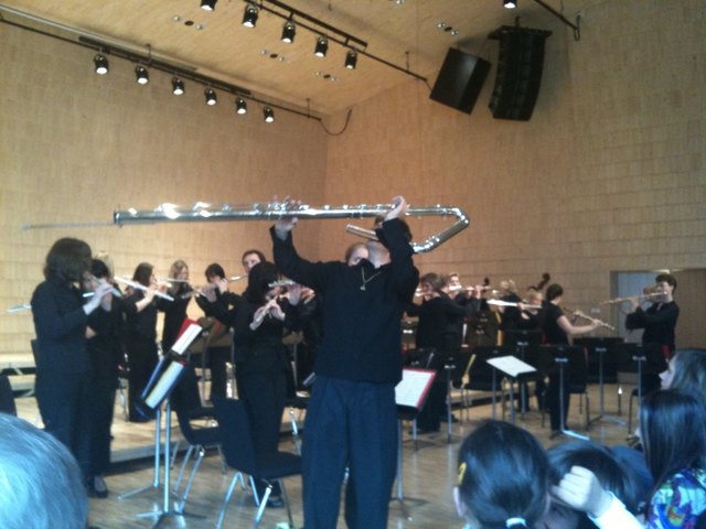 Will Offermans (mit Kontrabassflöte) und die Carinthian Flutes
