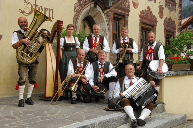 Die "Oetzer Wellerbrüggler" | Foto: Ewald Schmid