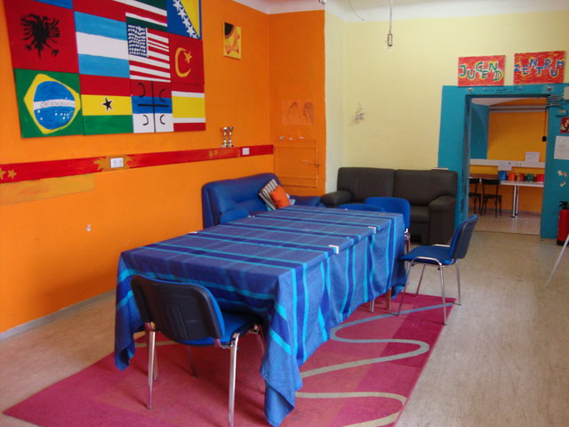 Ess- und Basteltisch