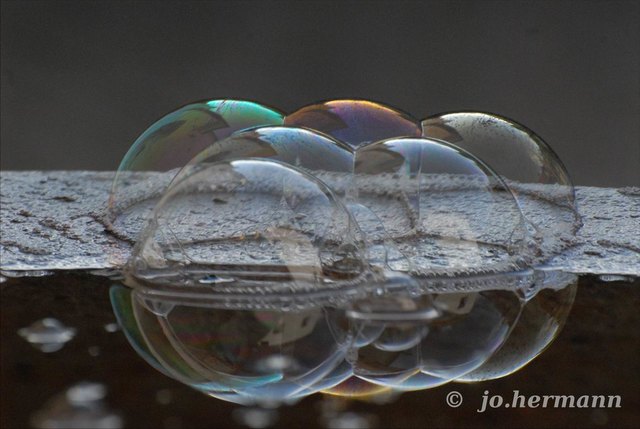 ...haus am Wasser...